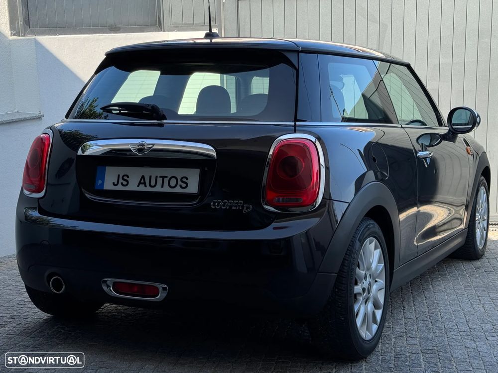 MINI 3 Portas Cooper D - 3