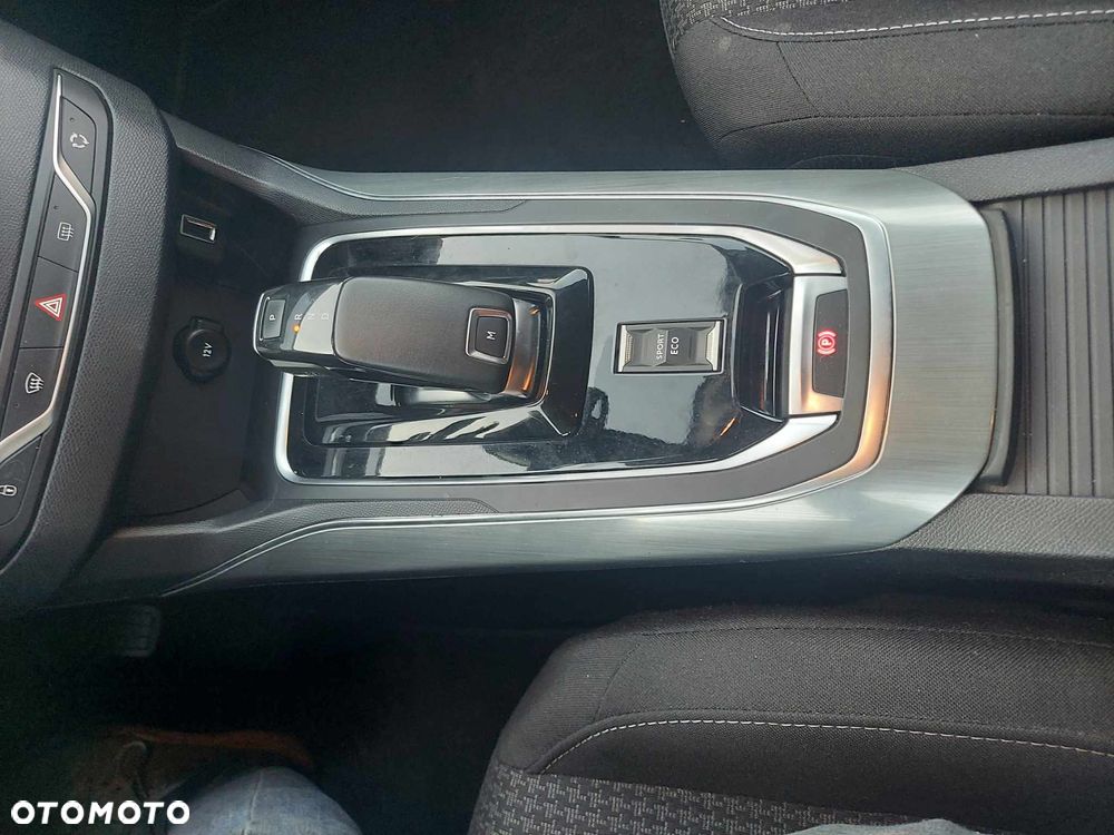 Peugeot 308 1.5 BlueHDi Active S&S EAT8 - 10