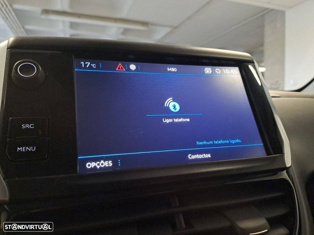 Peugeot 208 1.2 PureTech Signature - 20