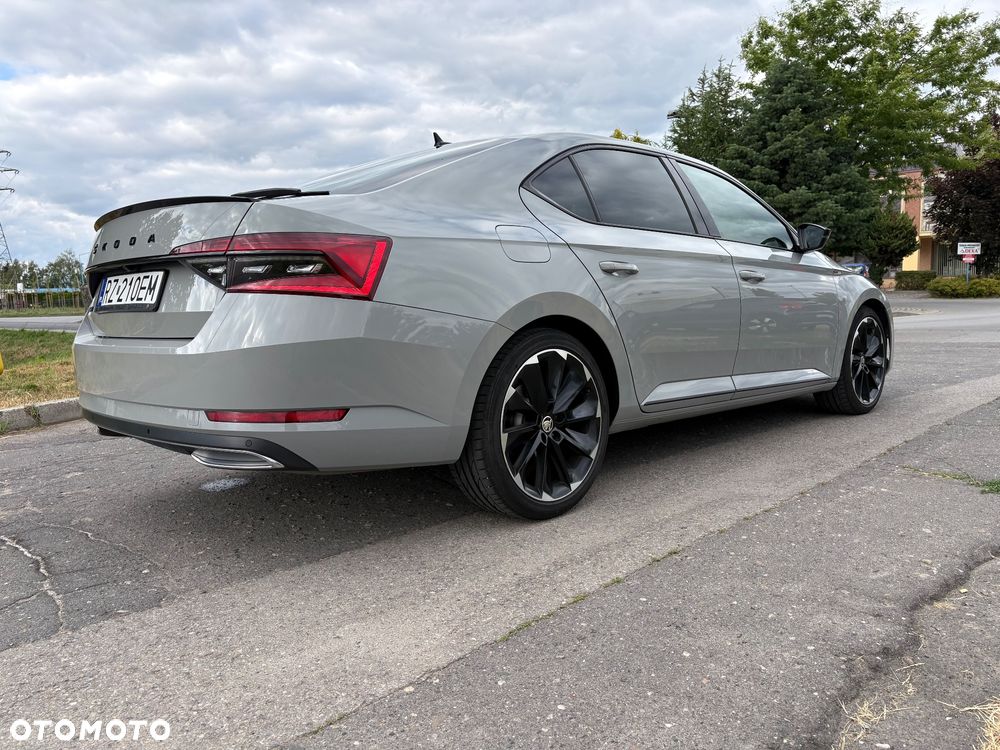 Skoda Superb 1.5 TSI Sportline DSG - 4