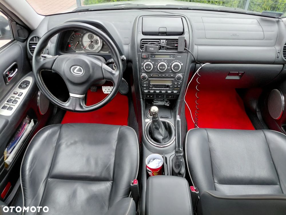 Lexus IS 200 Prestige - 18