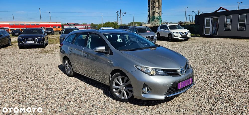 Toyota Auris 1.8 HSD Luna - 3
