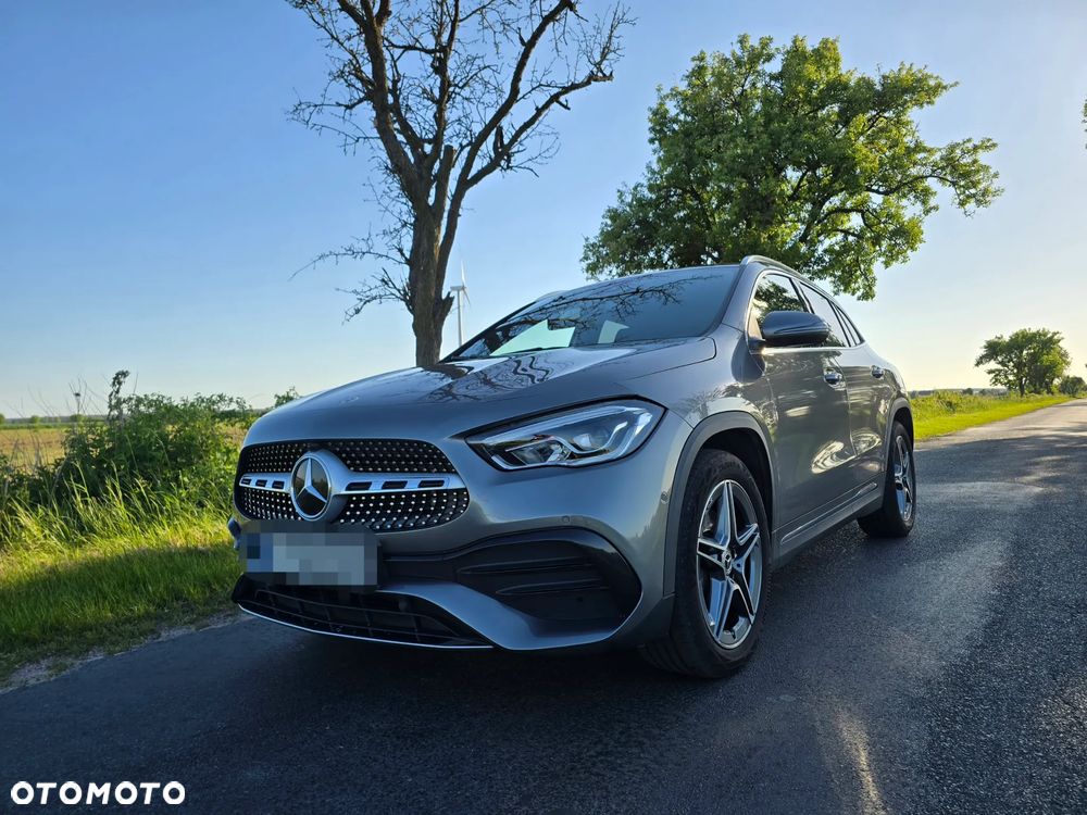 Mercedes-Benz GLA 200 d - 1