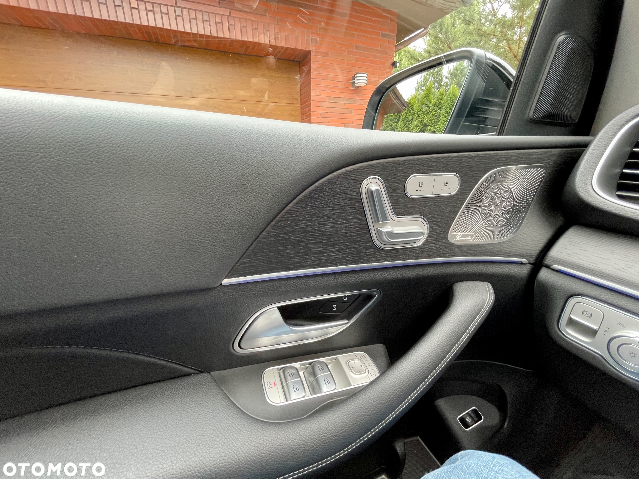 Mercedes-Benz GLE 300 d 4-Matic - 14