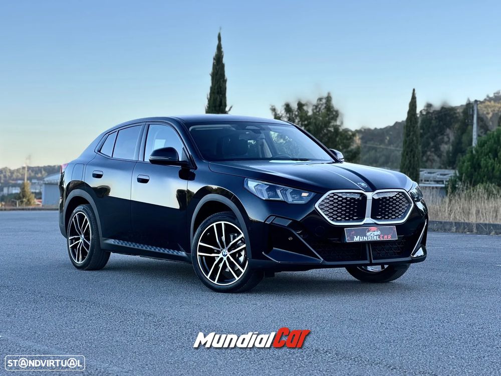 BMW iX2 eDrive20 - 24