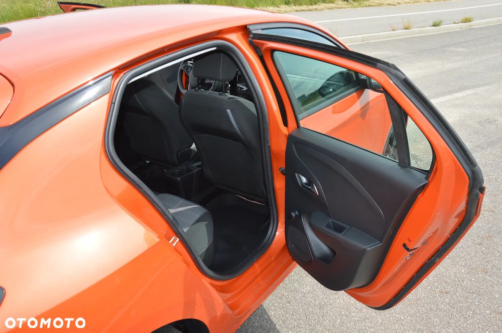 Opel Corsa 1.2 Business S&S - 16