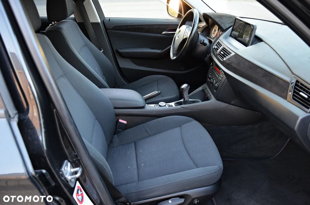 BMW X1 sDrive18d Sport Line - 6
