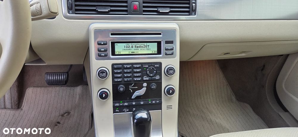Volvo XC 70 D5 AWD Momentum - 19