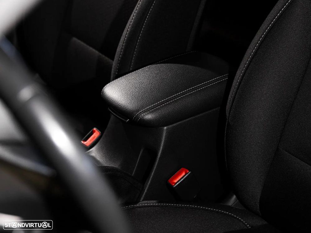 Hyundai i30 1.6 CRDI STyle — fotografia 21