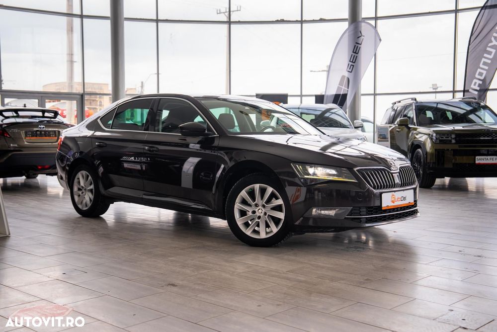 Skoda Superb 2.0 TDI DSG Active - 26