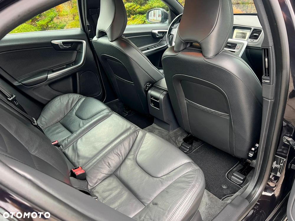 Volvo S60 D3 Summum - 23