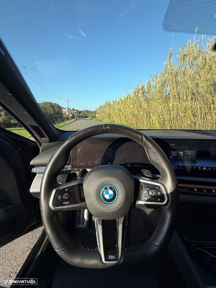 BMW 530 e Pack Desportivo M - 13