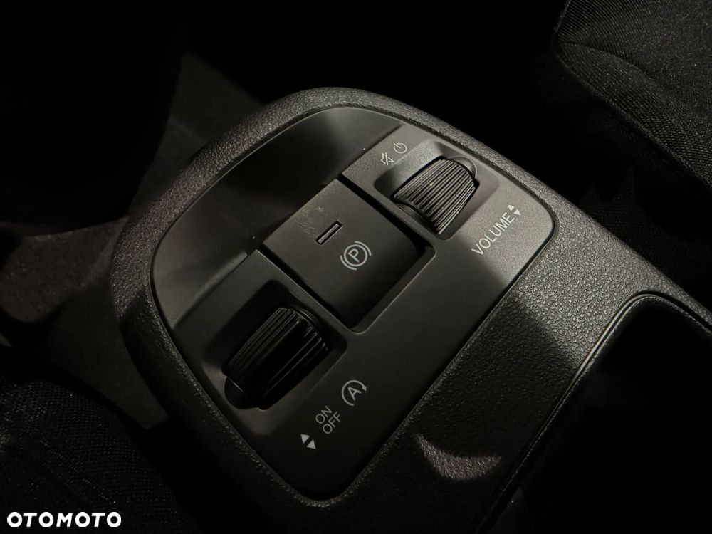 Fiat 500 1.0 Hybrid - 12