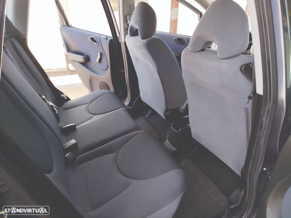 Honda Jazz 1.2 LS Cool - 12