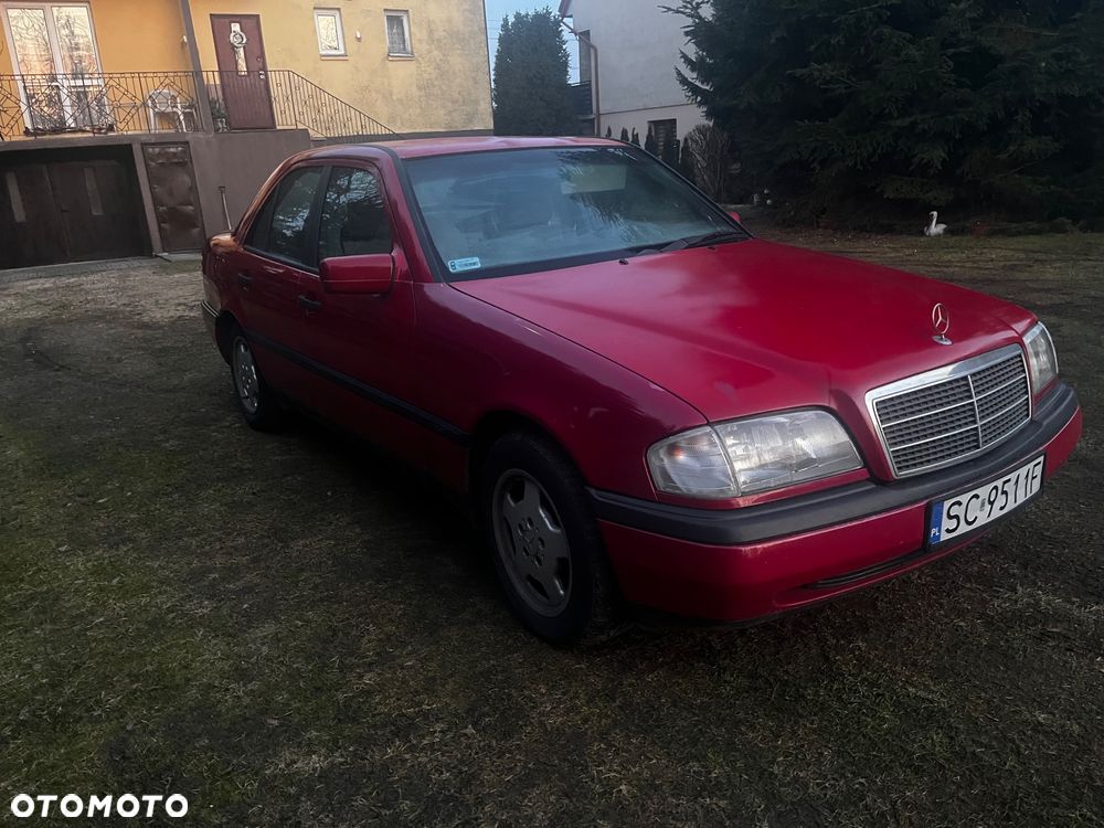 Mercedes-Benz Klasa C 180 Classic - 4