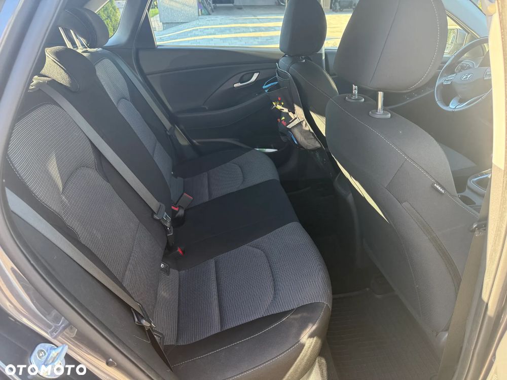 Hyundai i30 1.4 Classic + - 4