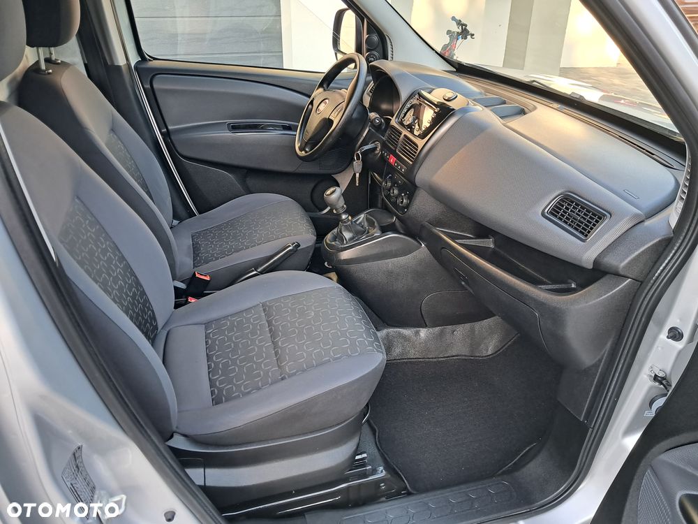 Fiat Doblo - 10