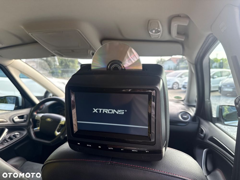 Ford S-Max - 17