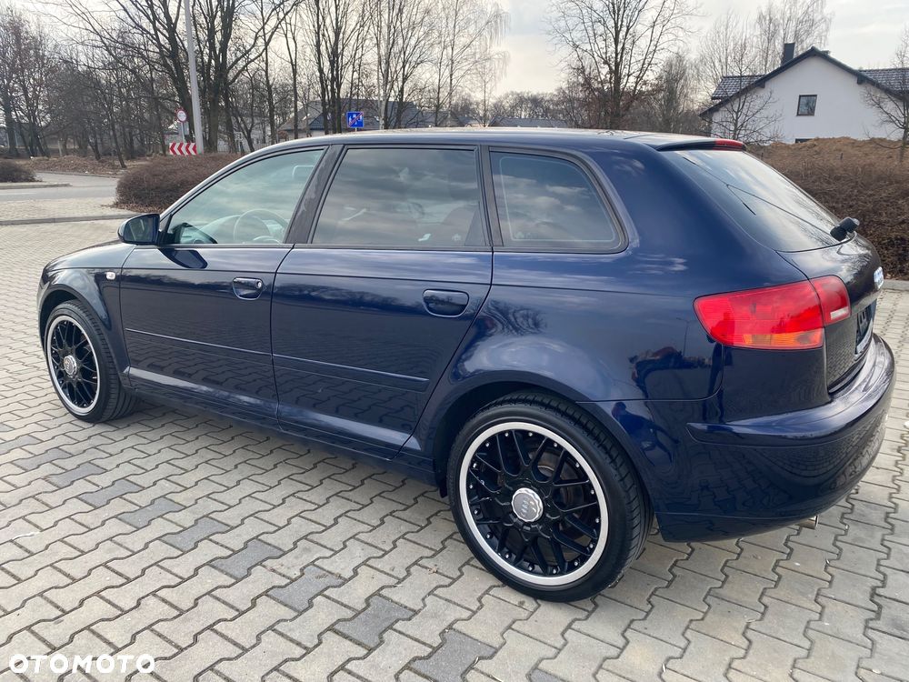 Audi A3 Sportback - 3