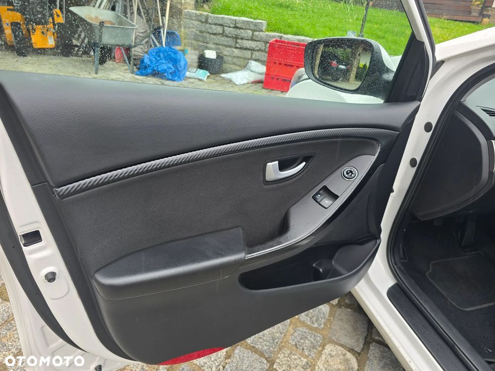 Hyundai i30 1.4 CRDi Advantage - 8