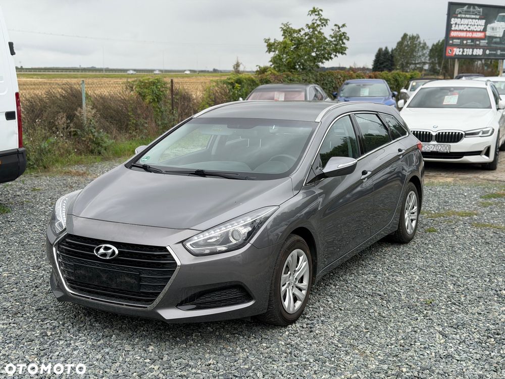 Hyundai i40 1.6 GDI Comfort + - 17