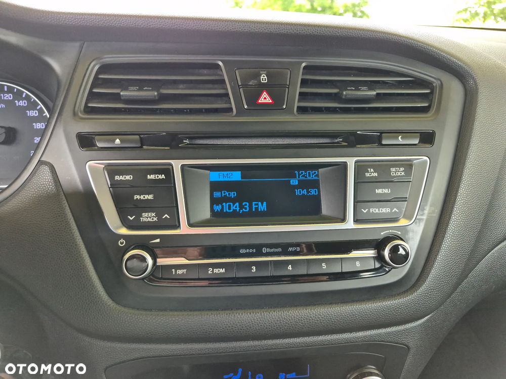 Hyundai i20 - 13
