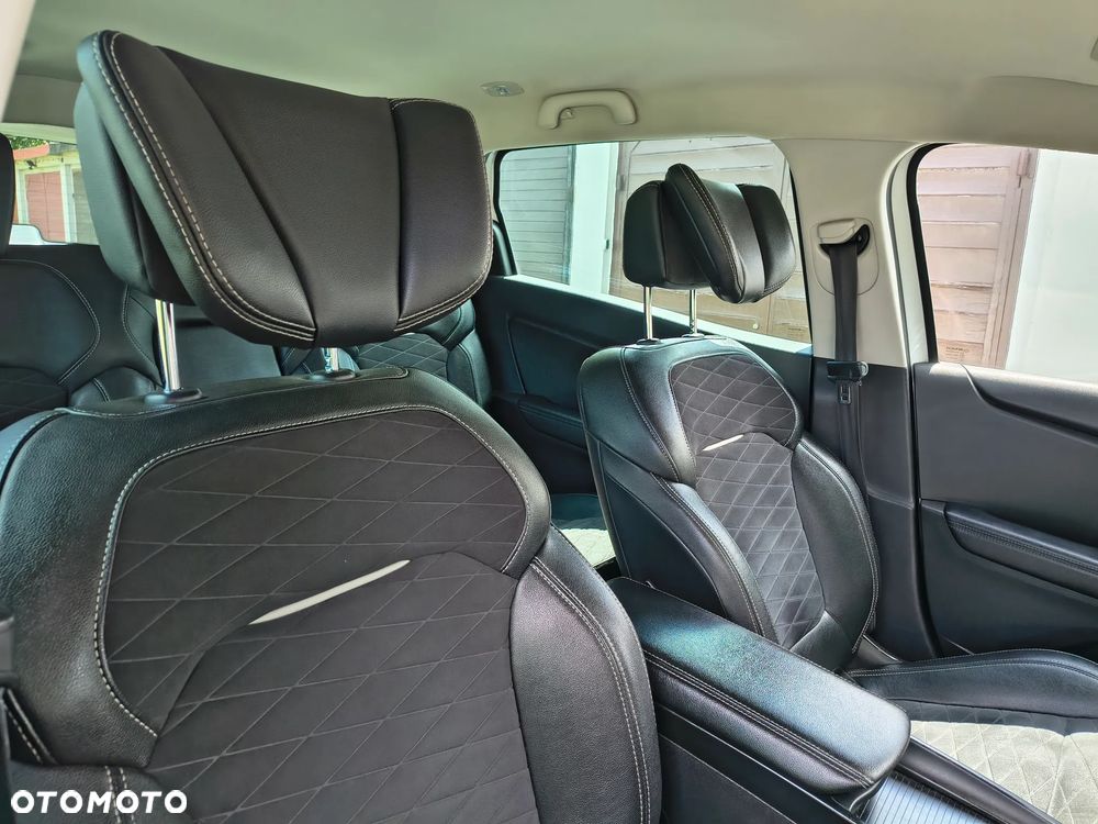 Renault Grand Scenic - 31