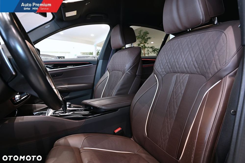 BMW Seria 5 540i xDrive mHEV M Sport sport - 11