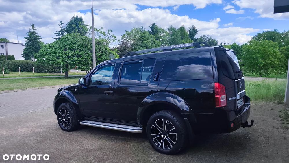 Nissan Pathfinder 2.5 dCi Premium - 15