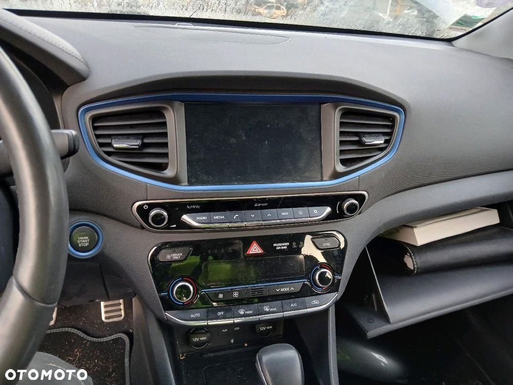 Hyundai IONIQ Plug-in hybrid Premium - 11