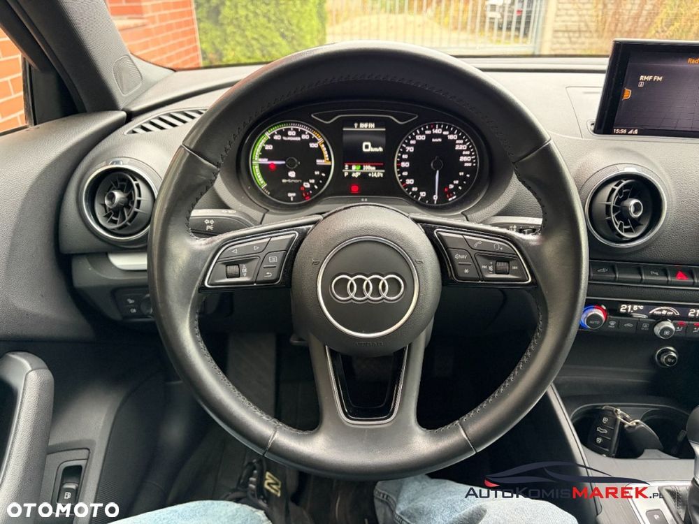 Audi A3 Sportback - 13