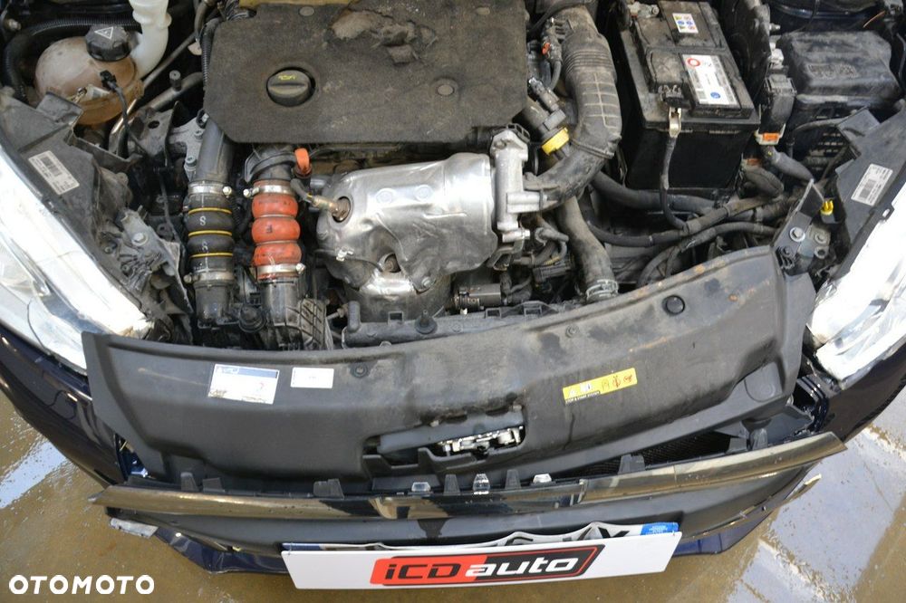 Peugeot 208 - 16