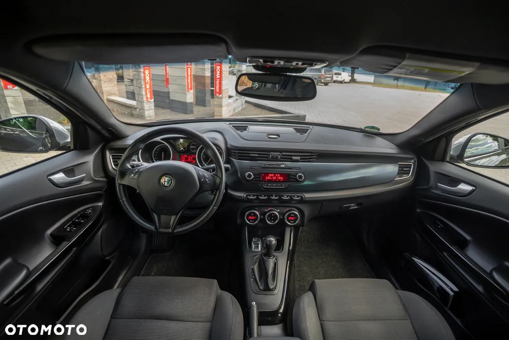 Alfa Romeo Giulietta 2.0 JTDM 20V TCT Speciale - 32