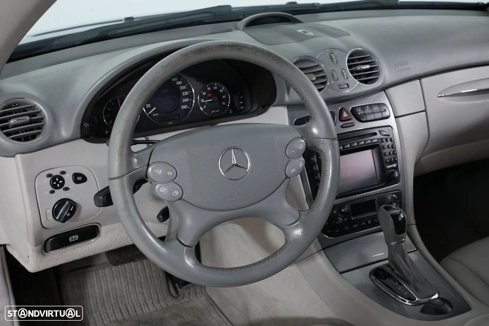 Mercedes-Benz CLK 200 K Avantgarde Aut. - 24