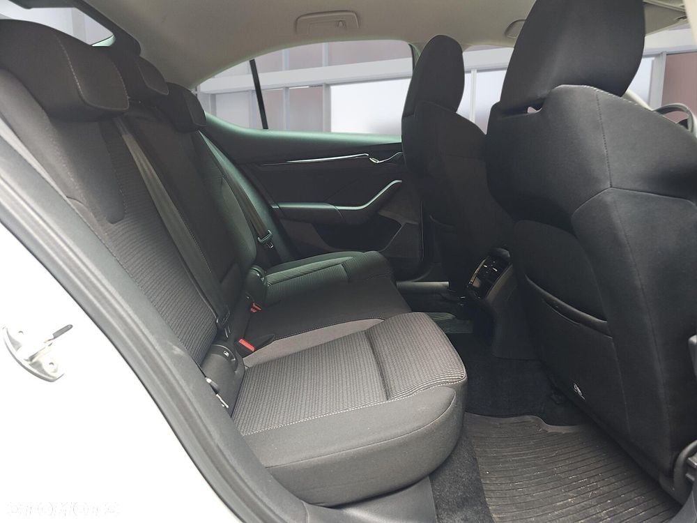 Skoda Octavia 2.0 TDI SCR Ambition DSG - 12