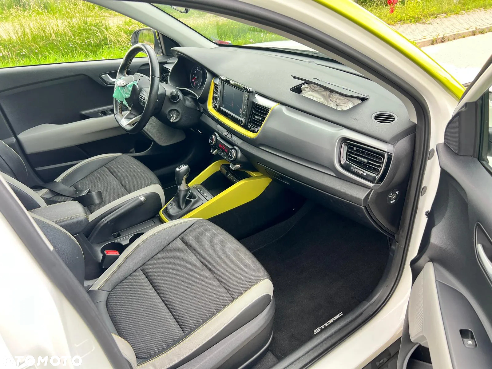 Kia Stonic 1.0 T-GDI 120 Spirit - 23