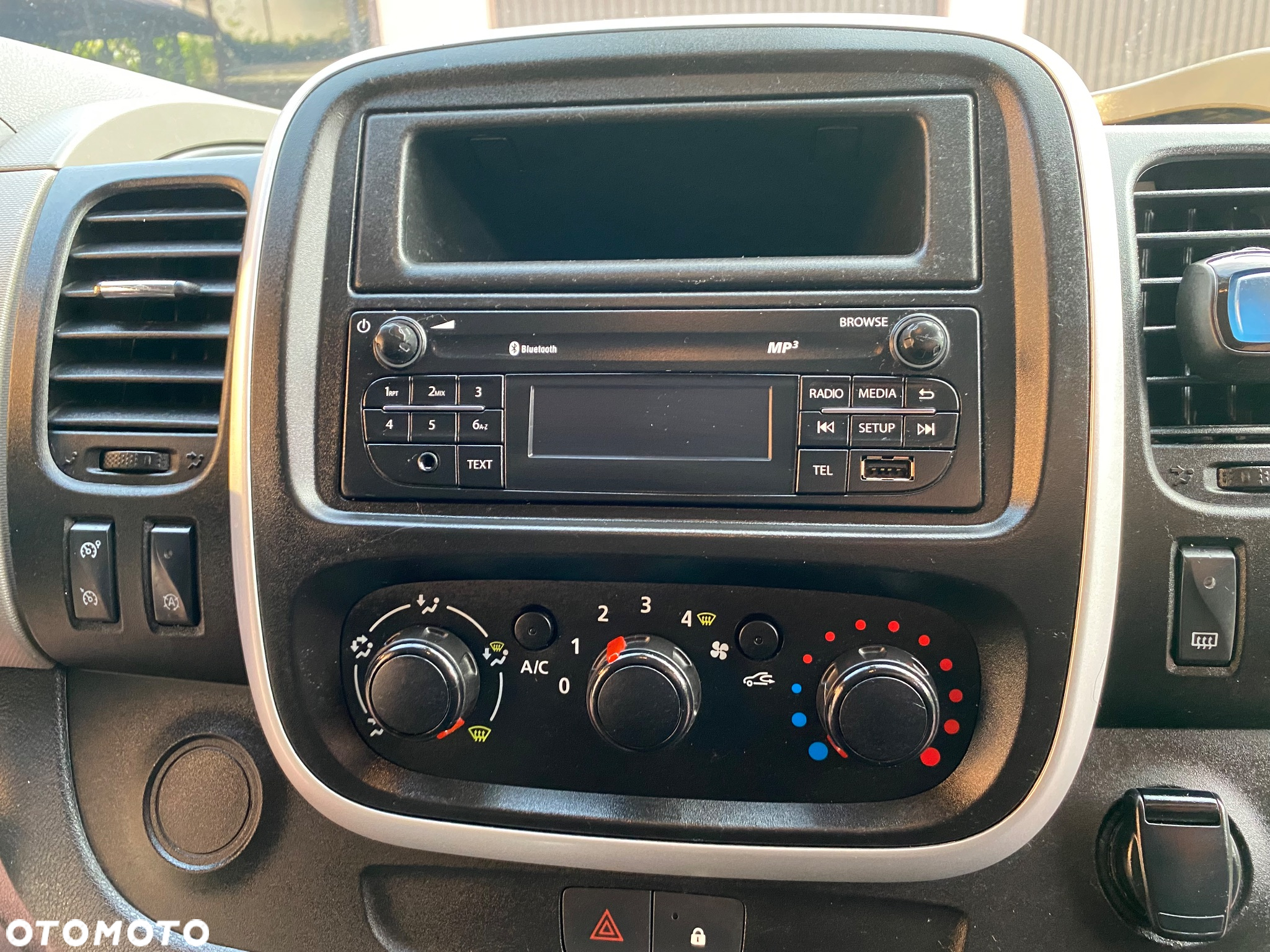 Renault TRAFIC L1 H1 profesjonalna zabudowa WARSZTATOWA - 40