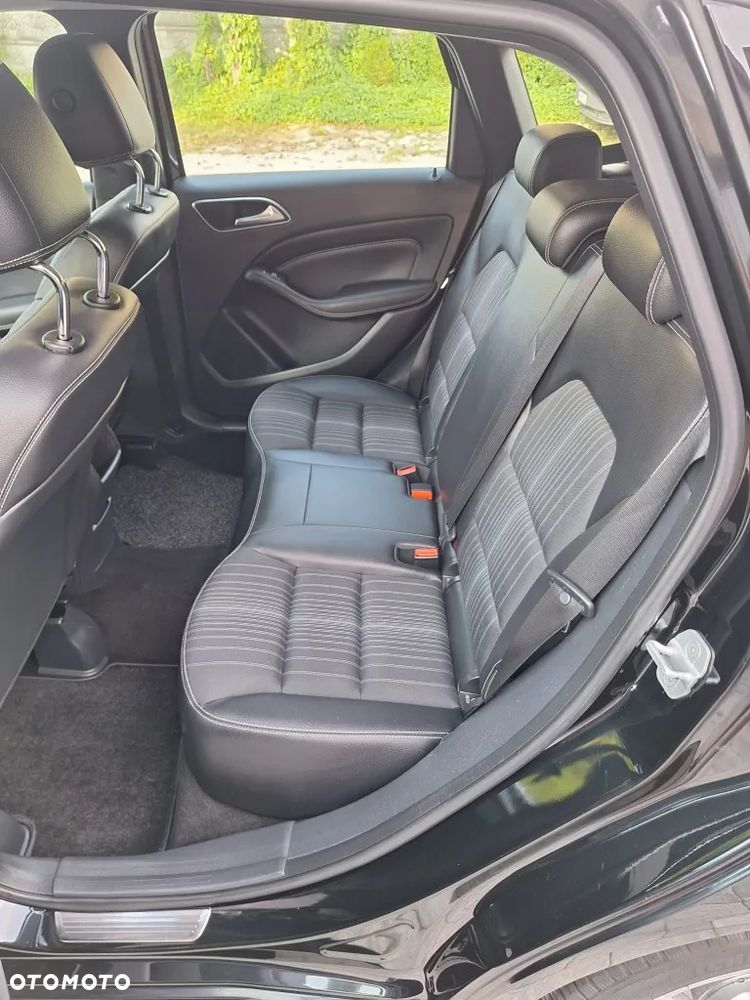 Mercedes-Benz Klasa B 180 CDI (BlueEFFICIENCY) 7G-DCT - 7