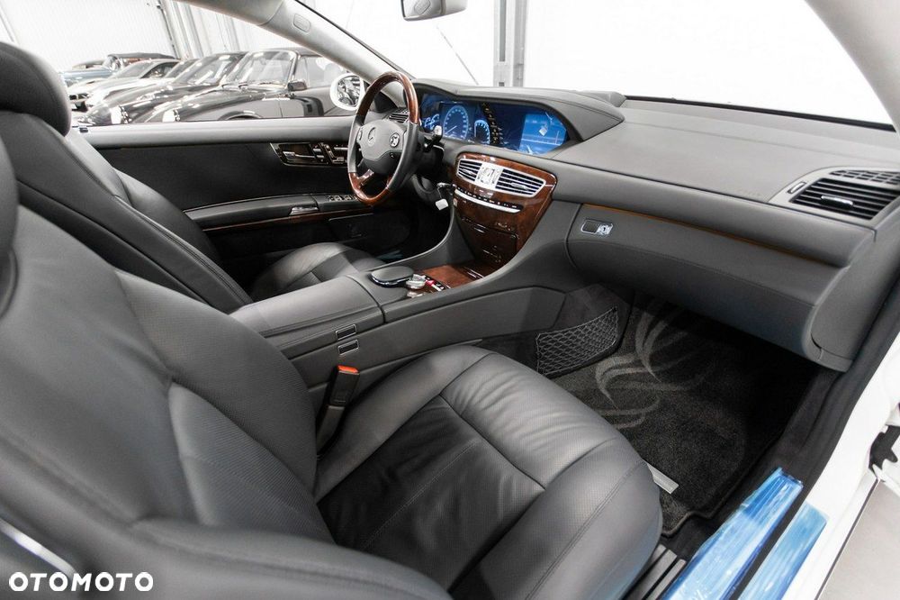 Mercedes-Benz CL 500 7G-TRONIC - 22