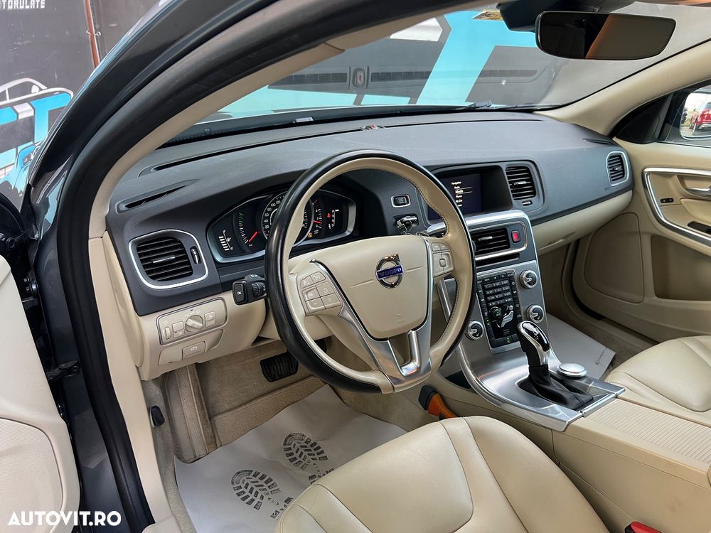Volvo S60 D4 Geartronic Momentum - 11