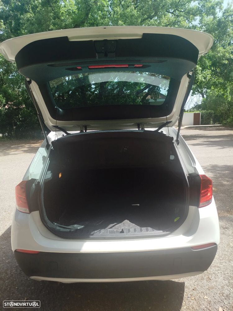 BMW X1 18 d sDrive Auto Line Sport - 7