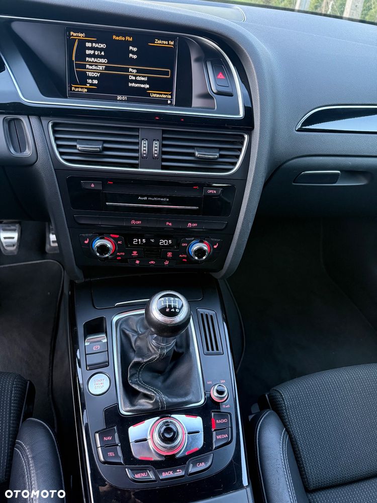 Audi A4 Avant 2.0 TDI DPF quattro S line Sportpaket - 13