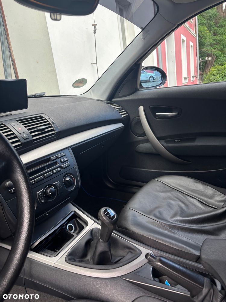 BMW Seria 1 - 18