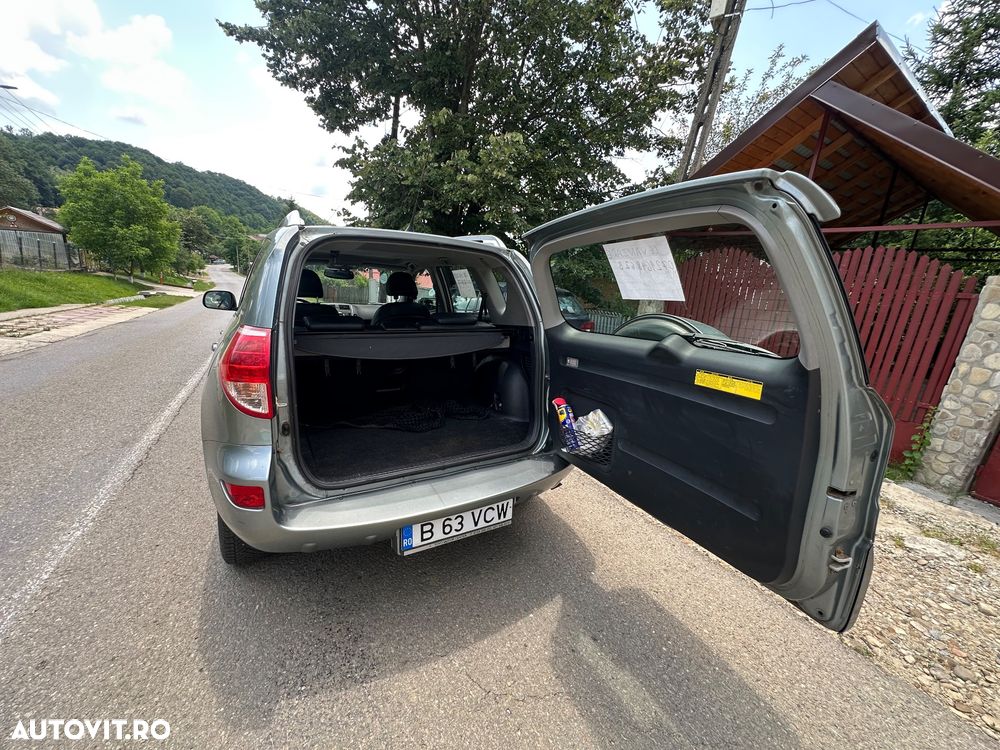 Toyota RAV4 2.0 Aut Confort - 8