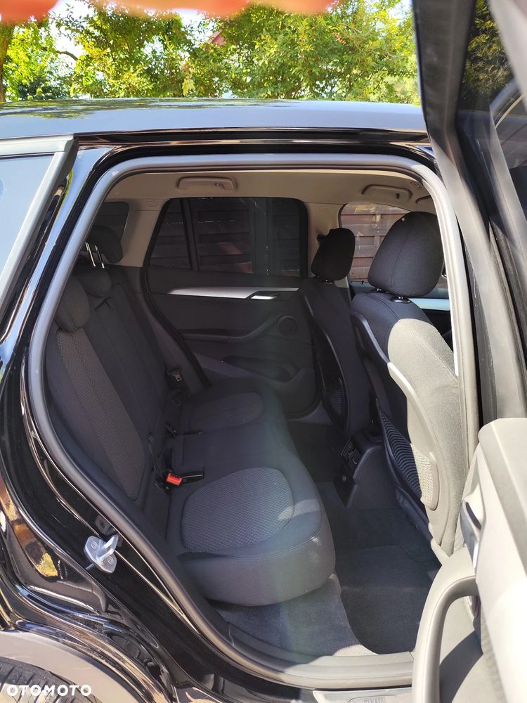 BMW X1 sDrive16d xLine - 9