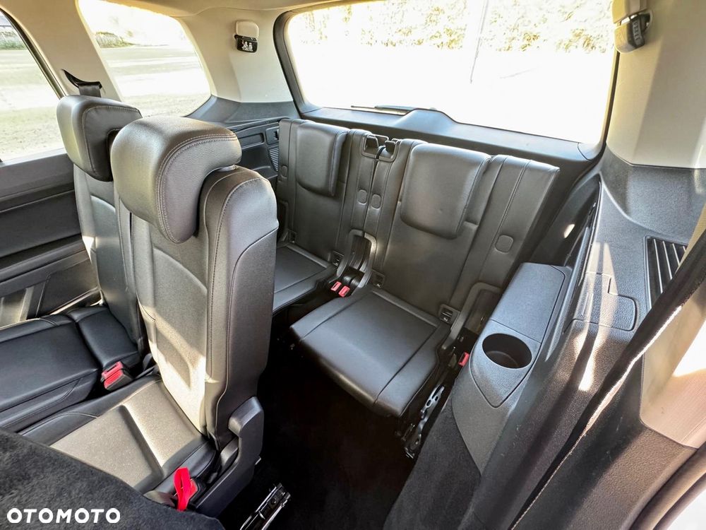 Volkswagen Touran 1.6 TDI BMT SCR Comfortline - 10