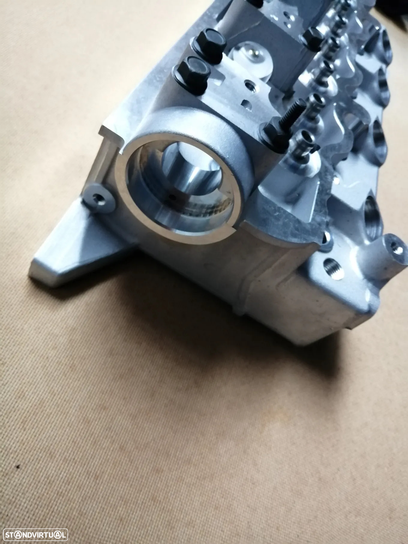 Cabeça de Motor 2.5 D / 2.5 TD e 2.3 D / 2.3 TD  4D56 - Mitsubishi L200 , Hyundai H1 - 6
