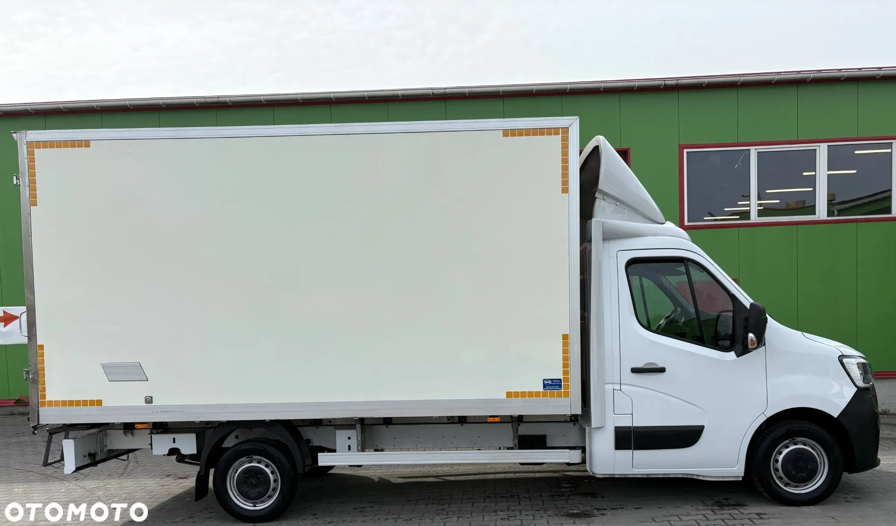 Renault Master 8EP izoterma kontener - 7
