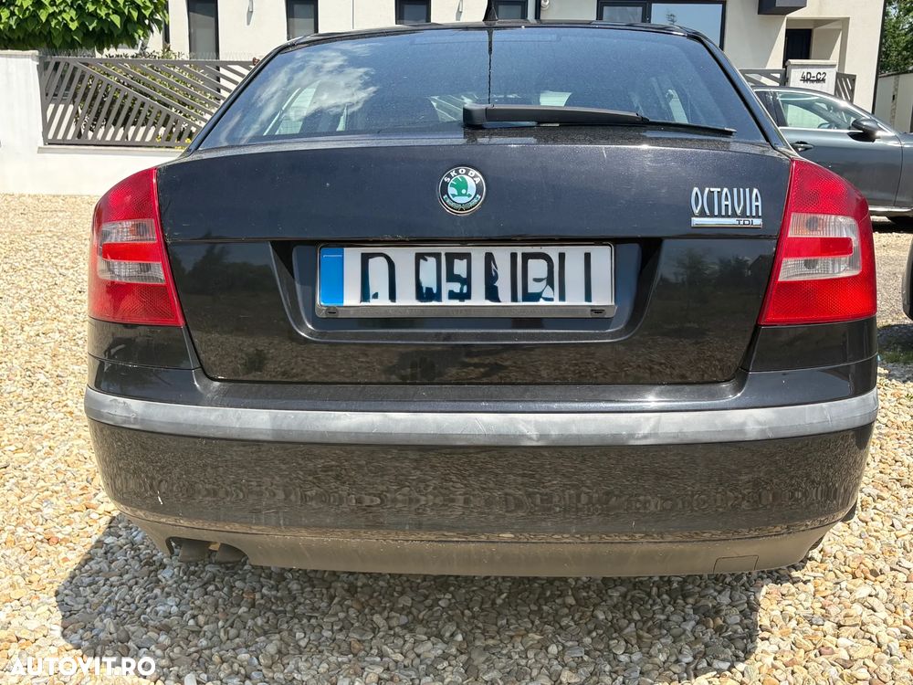 Skoda Octavia 1.9TDI Elegance Aut - 3