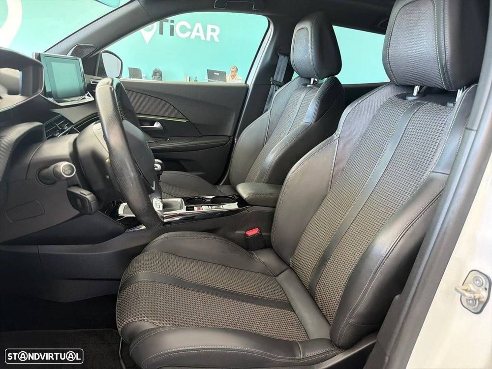 Peugeot 2008 1.2 PureTech GT - 9